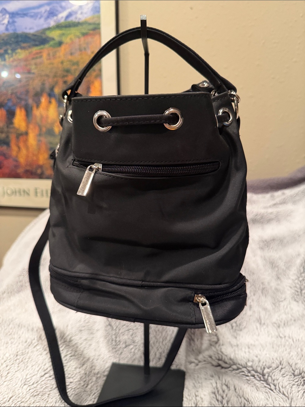 Classic Black Women’s Drawstring Bucket Bag